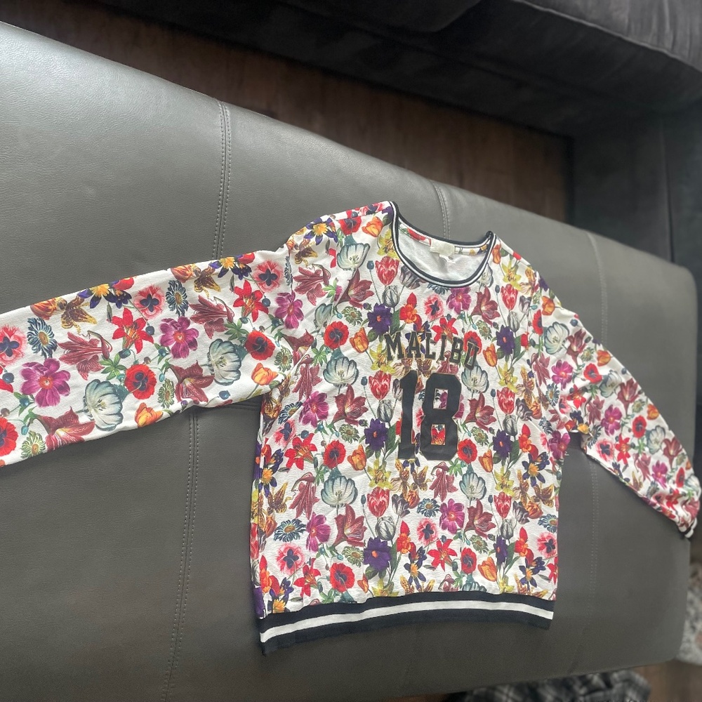 Women's Sweatshirt - Picture 9 of 15